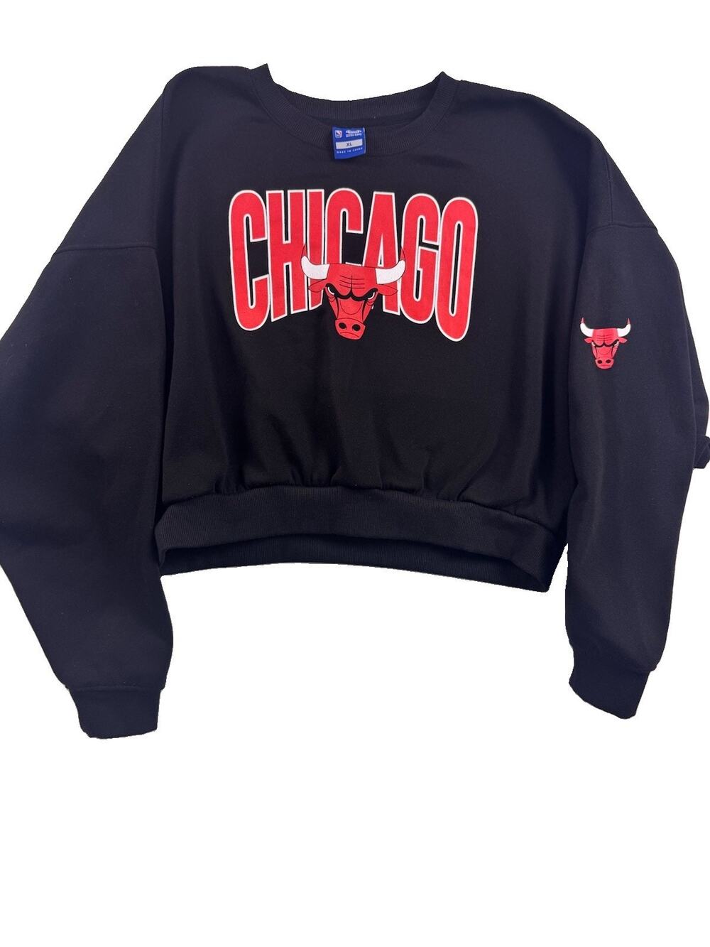 Ultra Game Chicago Bulls Cropped Fleece Crewneck Sweatshirt Women’s XL